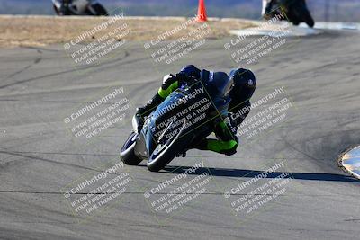 media/Jan-09-2022-SoCal Trackdays (Sun) [[2b1fec8404]]/Turns 9 and 8 (920am)/